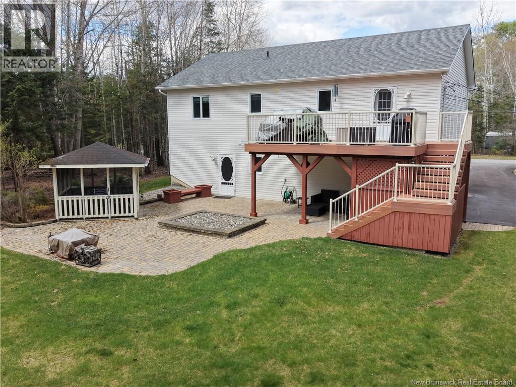 173 Fernwood Drive, Fredericton, New Brunswick  E3A 9N9 - Photo 2 - NB138754