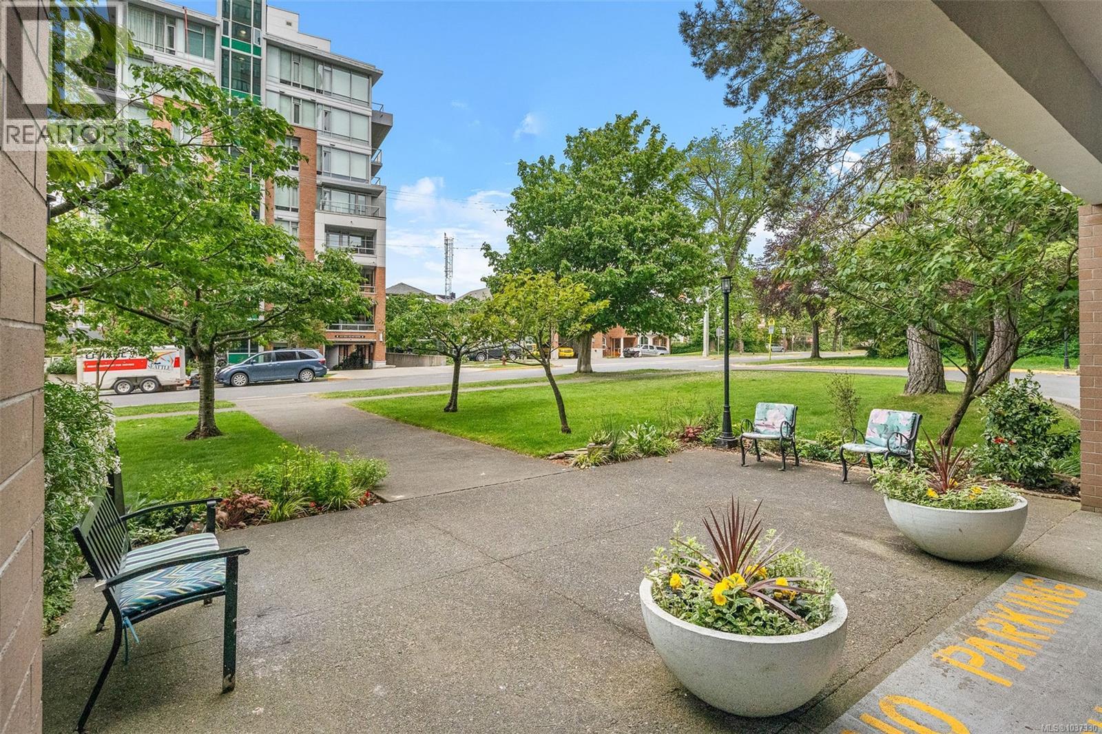 907 647 Michigan St, Victoria, British Columbia  V8V 1S9 - Photo 43 - 1037330