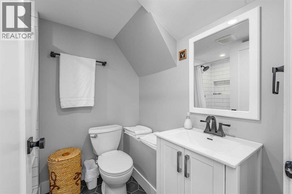 8 Sheep River Hill, Okotoks, Alberta  T1S 1X2 - Photo 38 - A2309308