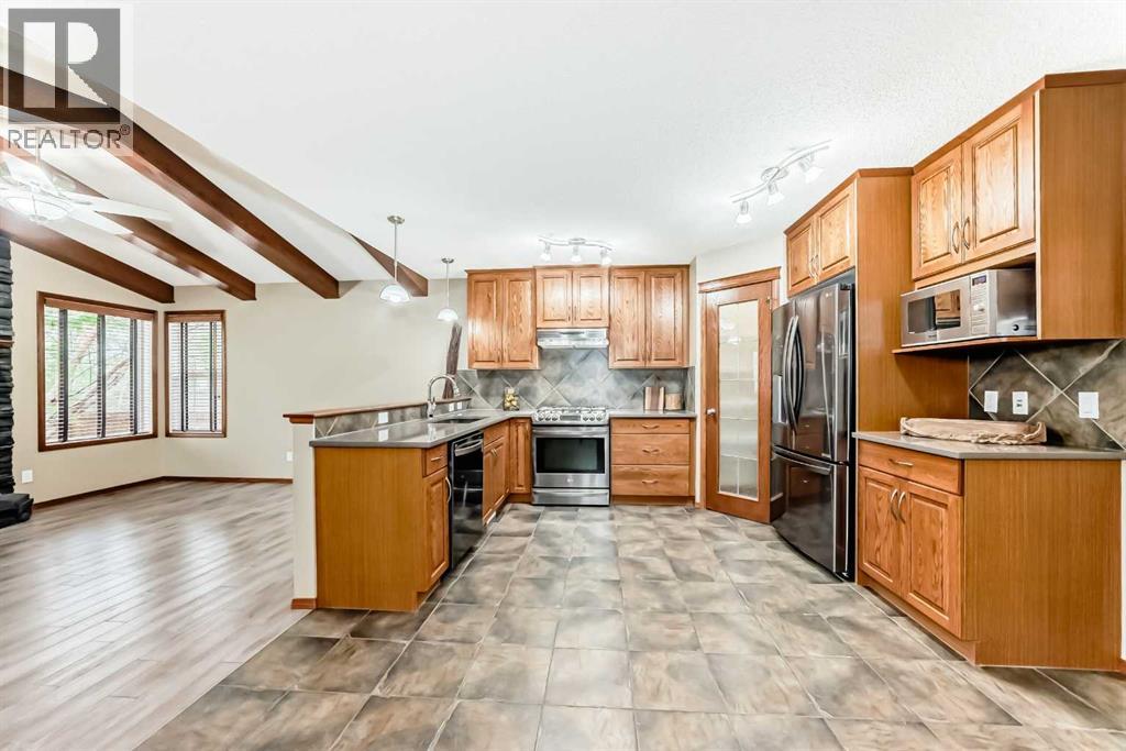 40 Tuscany Vista Crescent NW, Calgary, Alberta  T3L 2Z9 - Photo 7 - A2310989