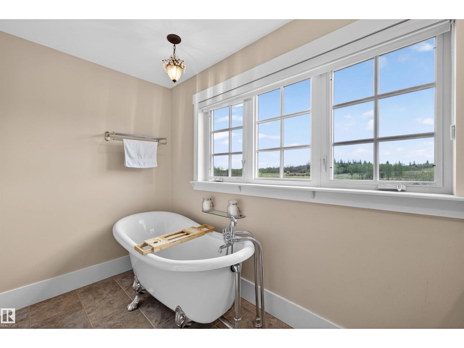 27317 Twp Road 554, Rural Sturgeon County, Alberta  T8R 2B3 - Photo 40 - E4488777