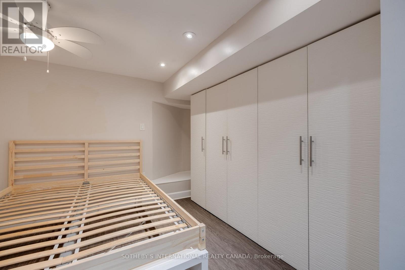 Bsmt - 21 Clendenan Avenue, Toronto, Ontario  M6P 2W4 - Photo 13 - W13149876