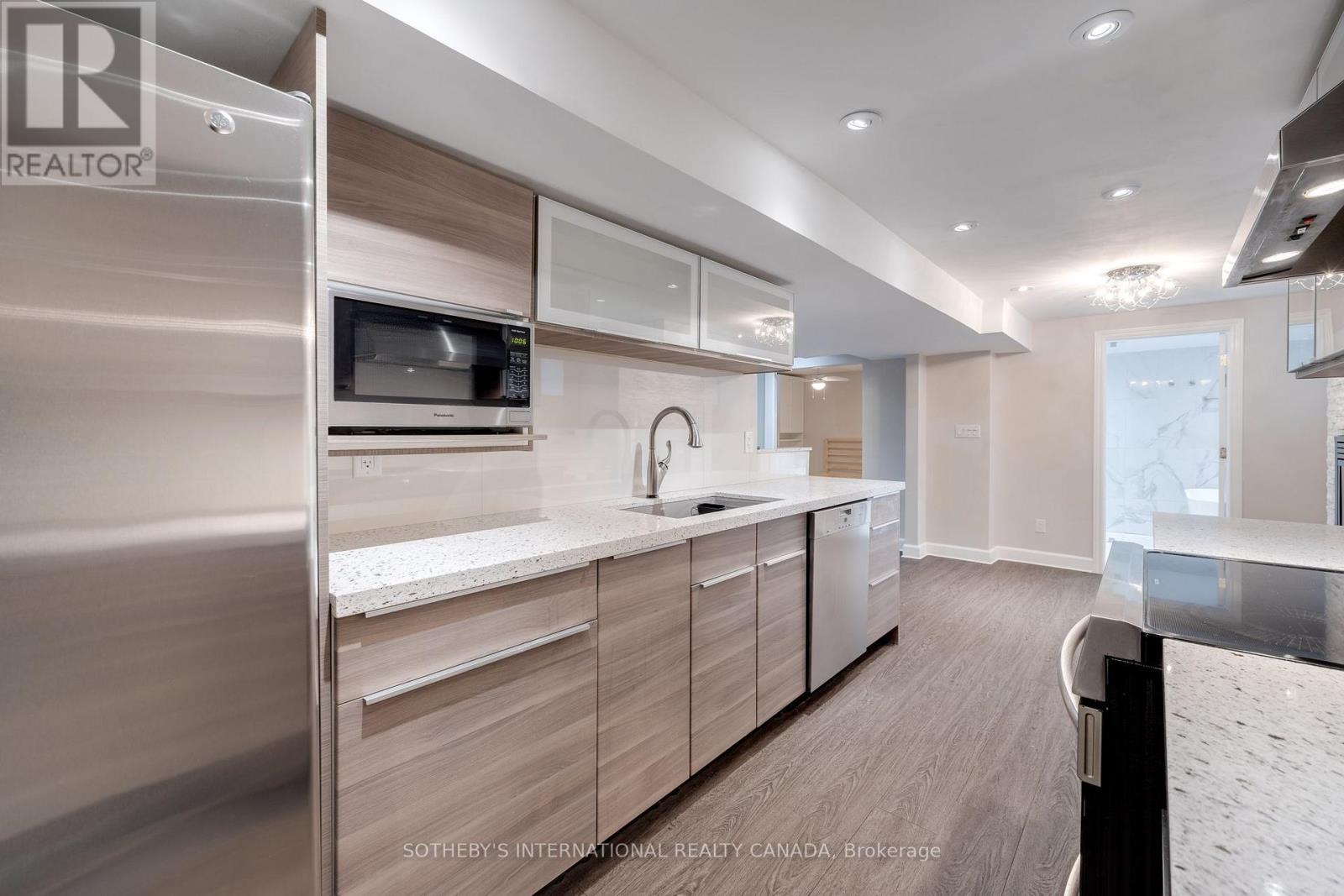 Bsmt - 21 Clendenan Avenue, Toronto, Ontario  M6P 2W4 - Photo 2 - W13149876