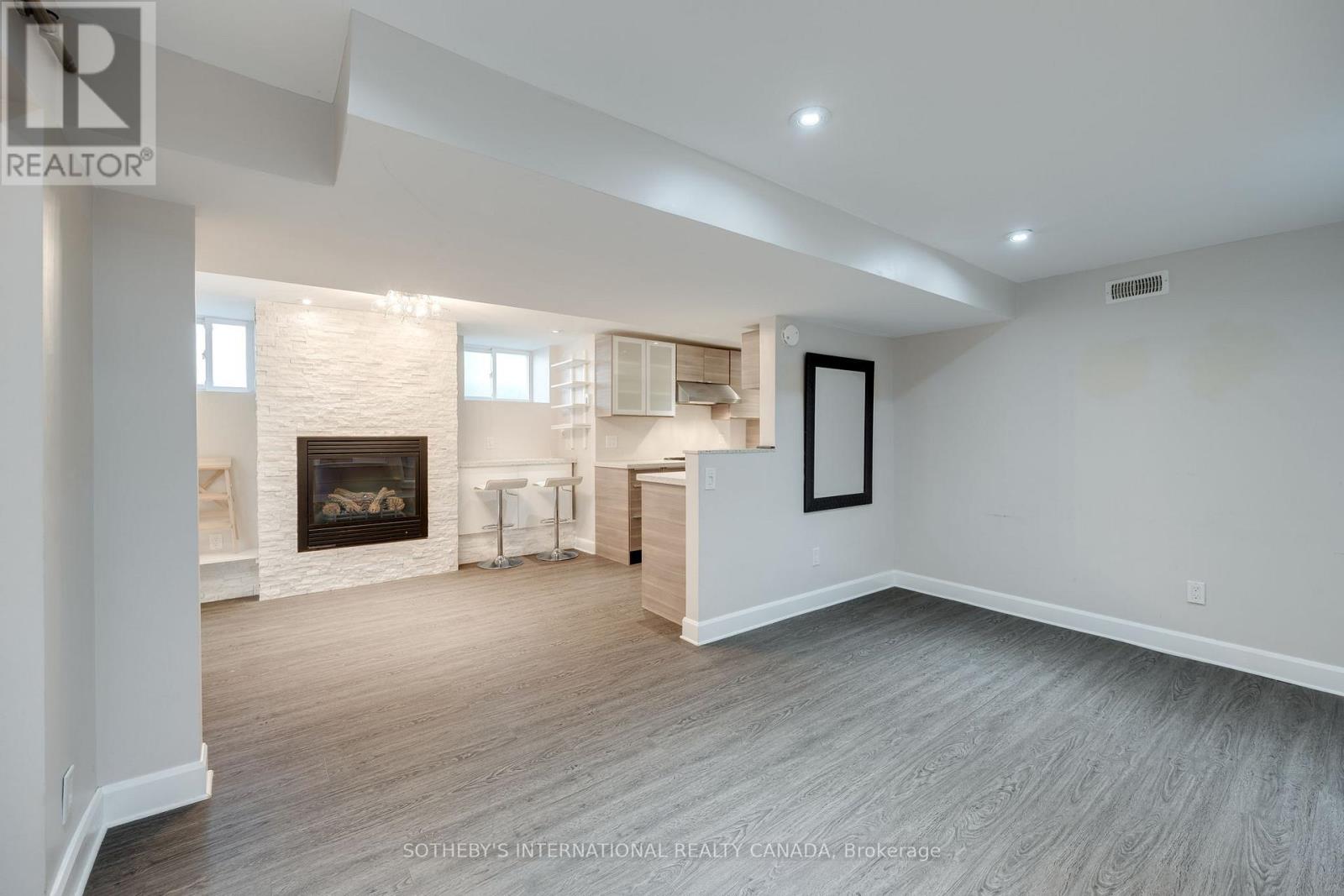 Bsmt - 21 Clendenan Avenue, Toronto, Ontario  M6P 2W4 - Photo 8 - W13149876