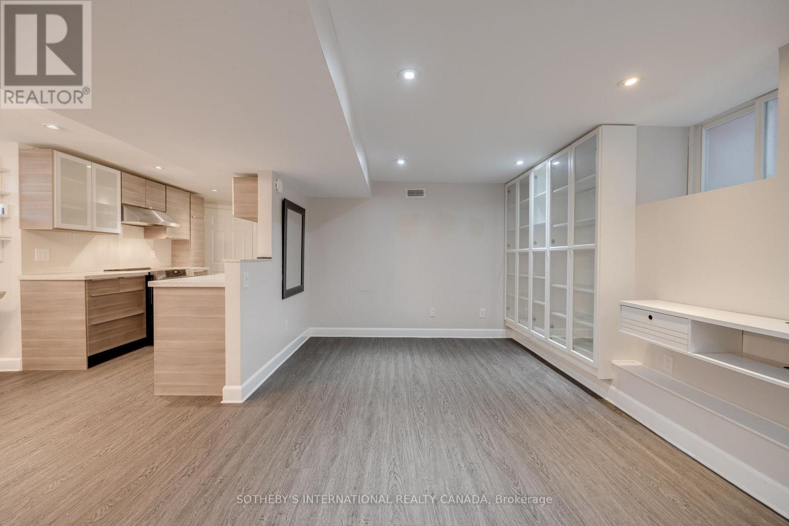 Bsmt - 21 Clendenan Avenue, Toronto, Ontario  M6P 2W4 - Photo 9 - W13149876