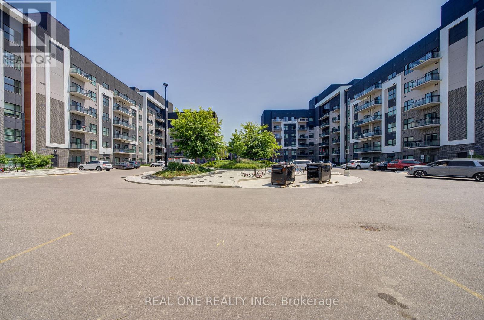 138 - 102 GROVEWOOD COMMON