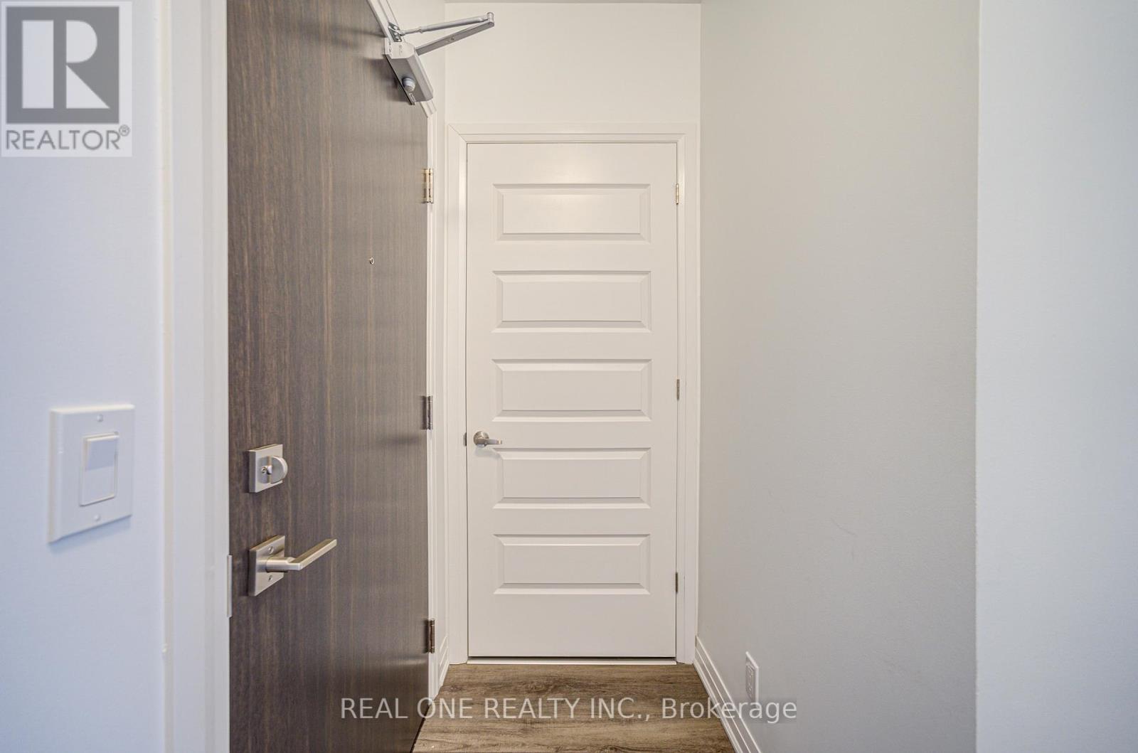 138 - 102 Grovewood Common, Oakville, Ontario L6H 0X2 - Photo 15 - W13149936