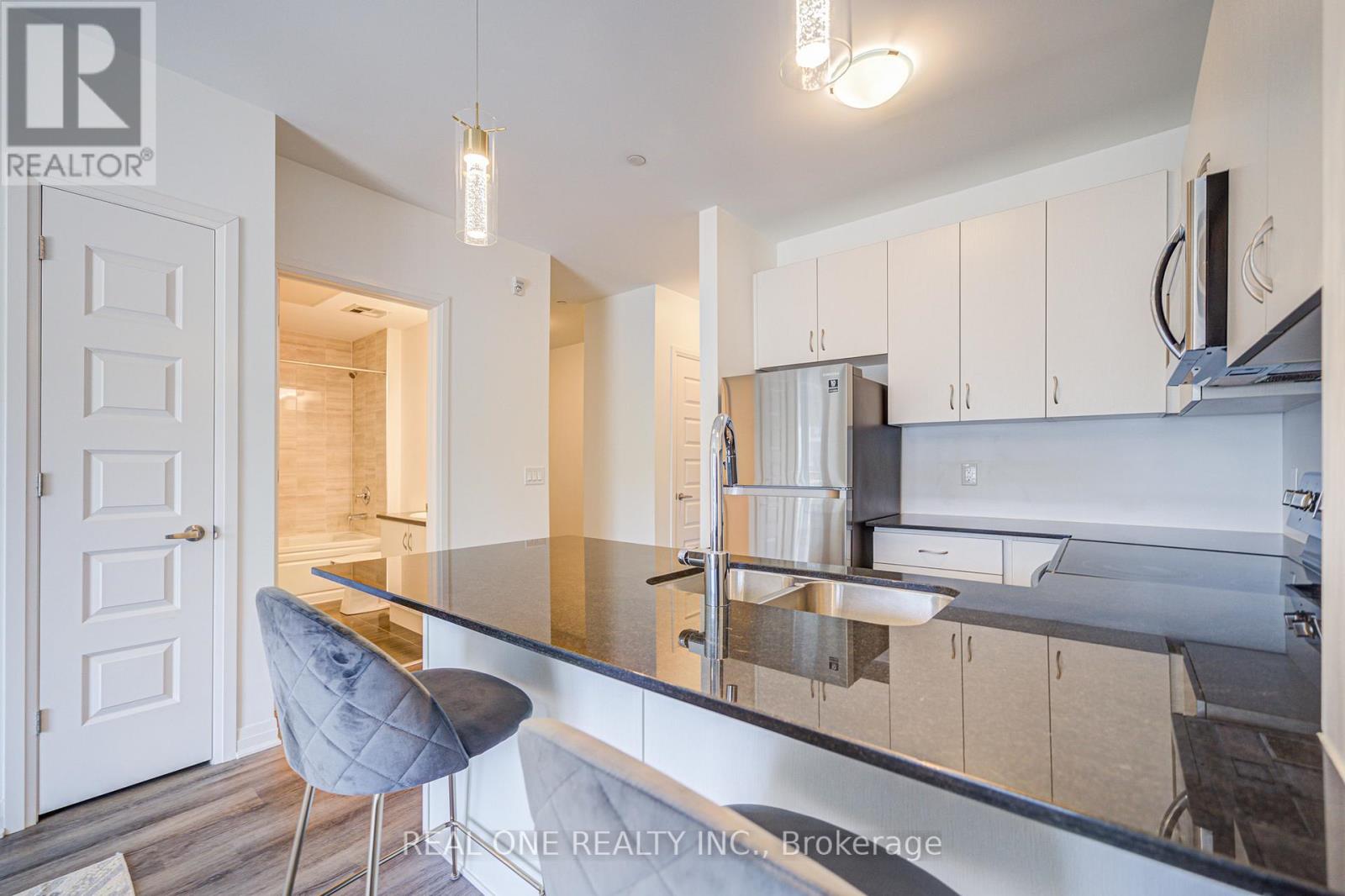 138 - 102 Grovewood Common, Oakville, Ontario L6H 0X2 - Photo 25 - W13149936