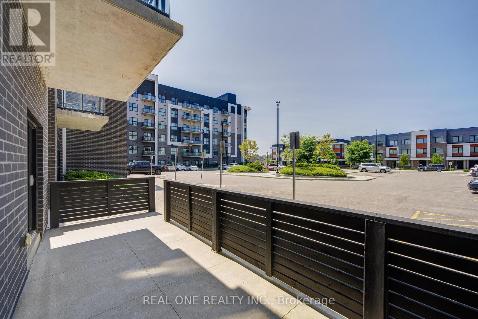138 - 102 Grovewood Common, Oakville, Ontario L6H 0X2 - Photo 41 - W13149936