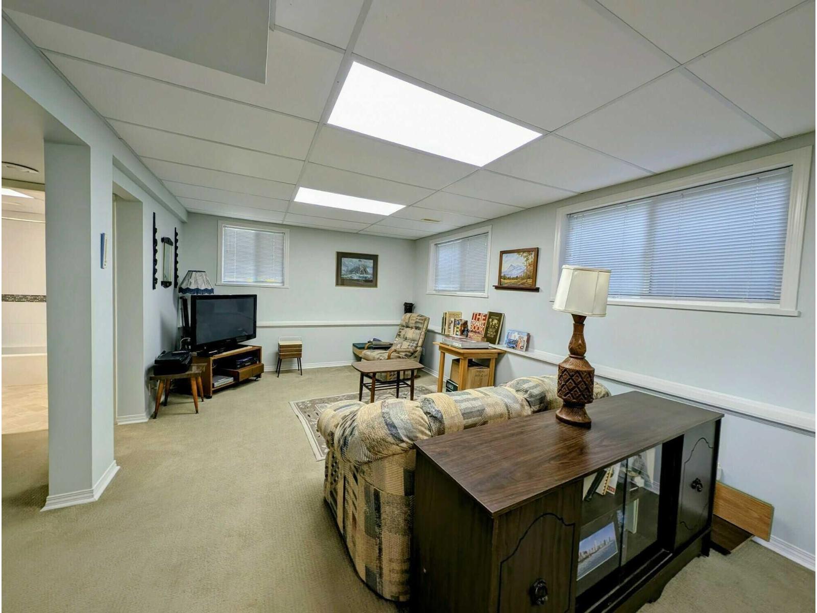 8 8590 Sunrise Drive, Chilliwack Mountain, Chilliwack, British Columbia  V2R 3Z4 - Photo 12 - R3125638