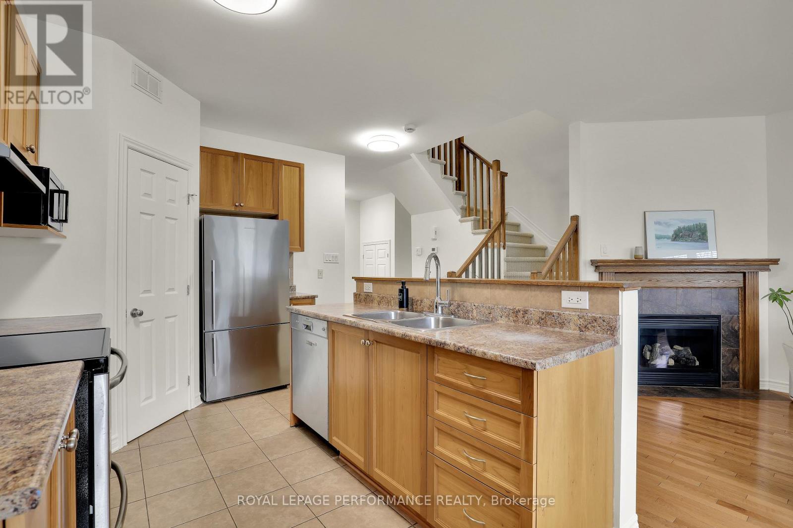 181 Bradwell Way, Ottawa, Ontario  K1T 4J4 - Photo 11 - X13150360