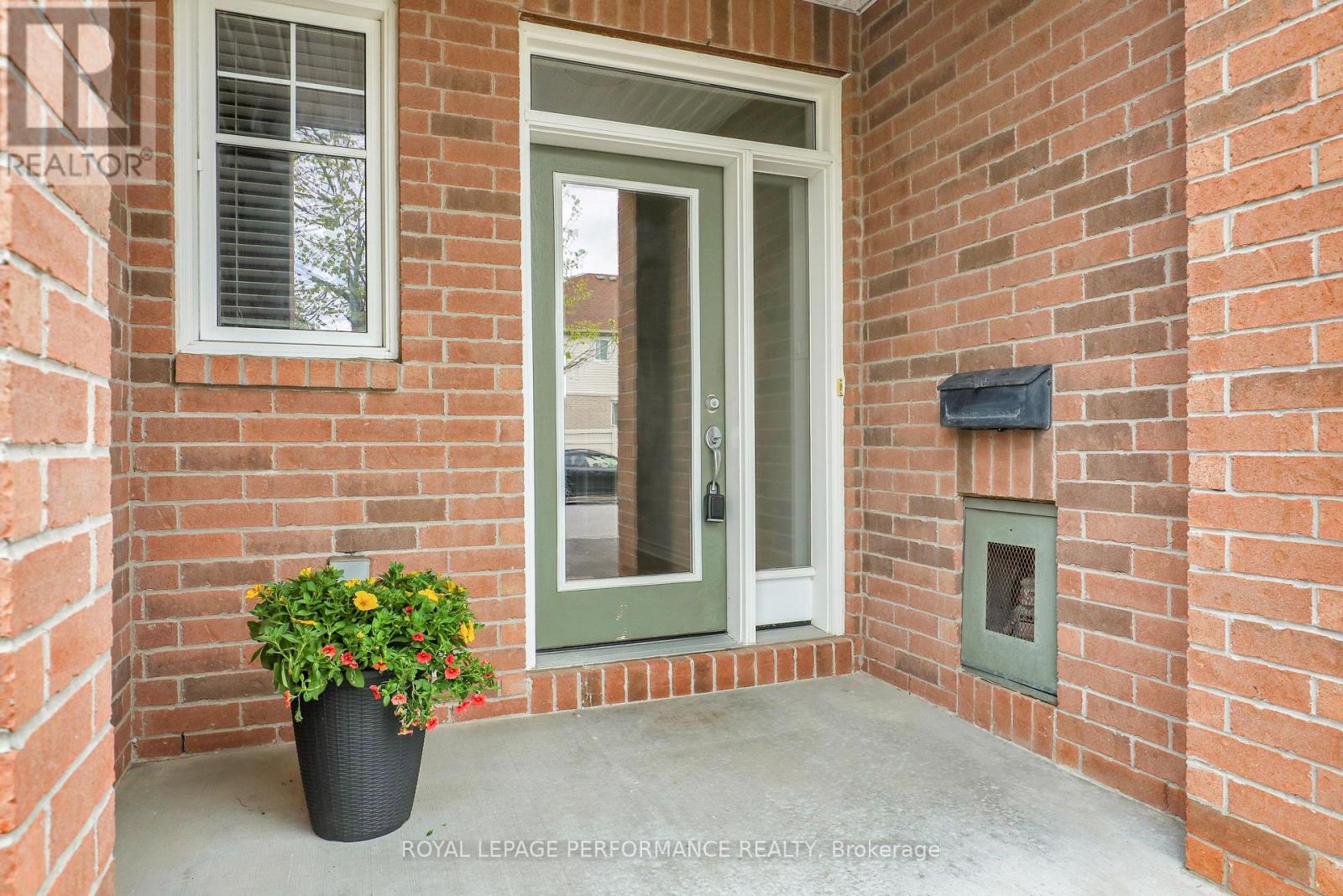 181 Bradwell Way, Ottawa, Ontario  K1T 4J4 - Photo 3 - X13150360
