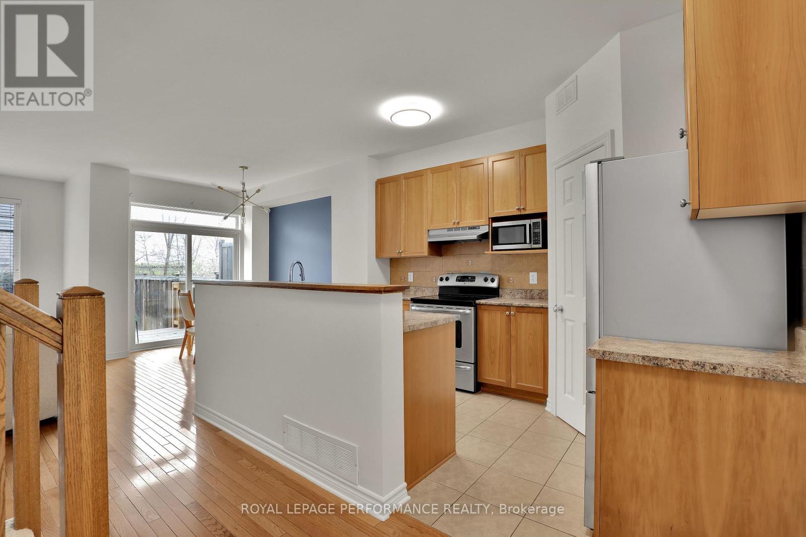 181 Bradwell Way, Ottawa, Ontario  K1T 4J4 - Photo 8 - X13150360