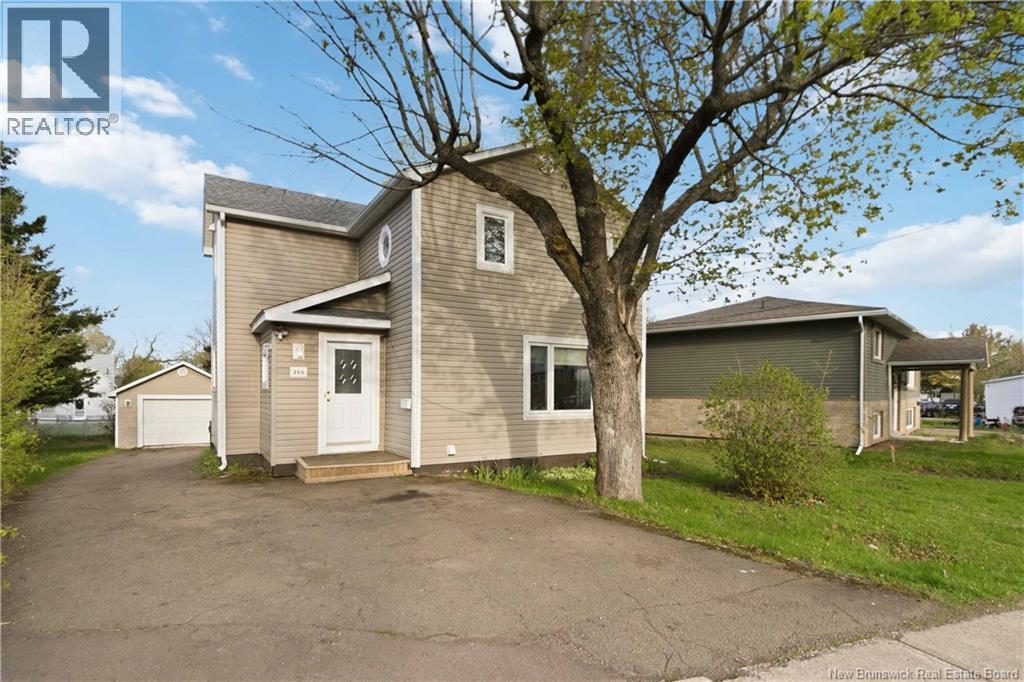 205 Broadway Street, Moncton, New Brunswick  E1A 3Y3 - Photo 3 - NB139307