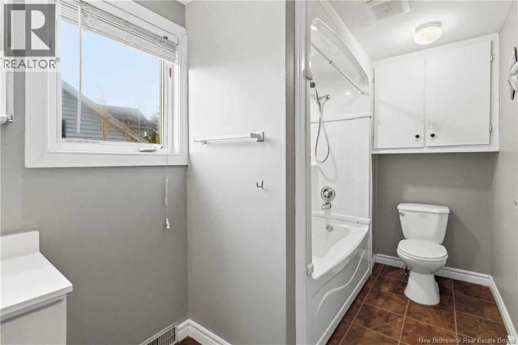 205 Broadway Street, Moncton, New Brunswick  E1A 3Y3 - Photo 30 - NB139307