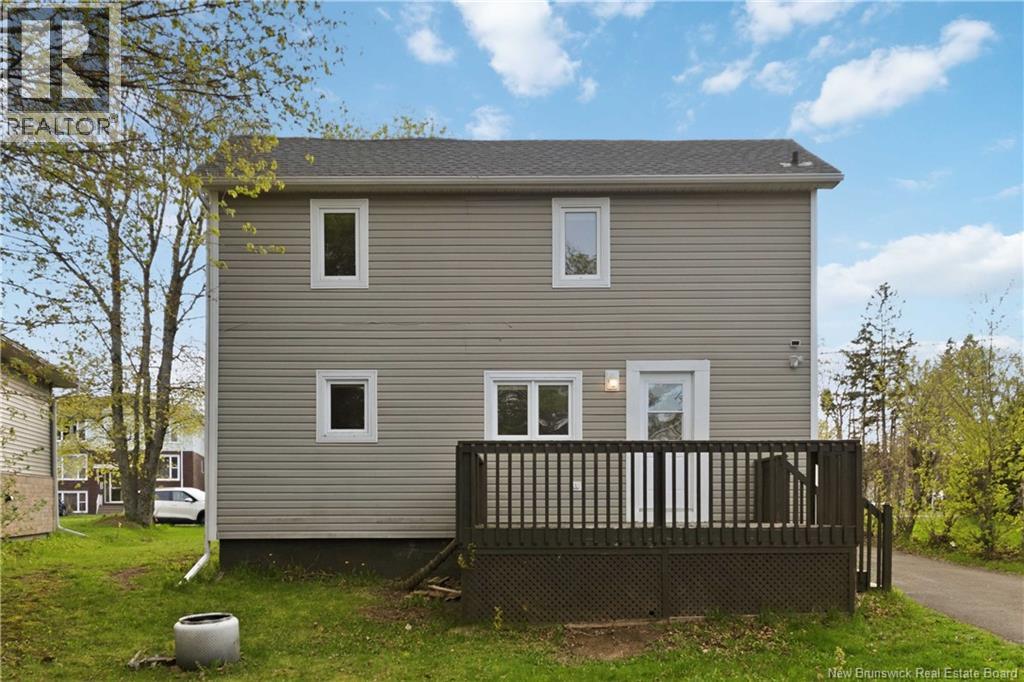 205 Broadway Street, Moncton, New Brunswick  E1A 3Y3 - Photo 37 - NB139307