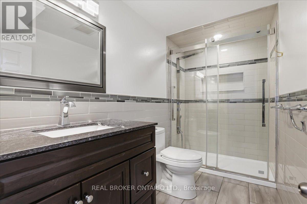 71 West Acres Crescent, Kitchener, Ontario  N2N 3G8 - Photo 22 - X13149908