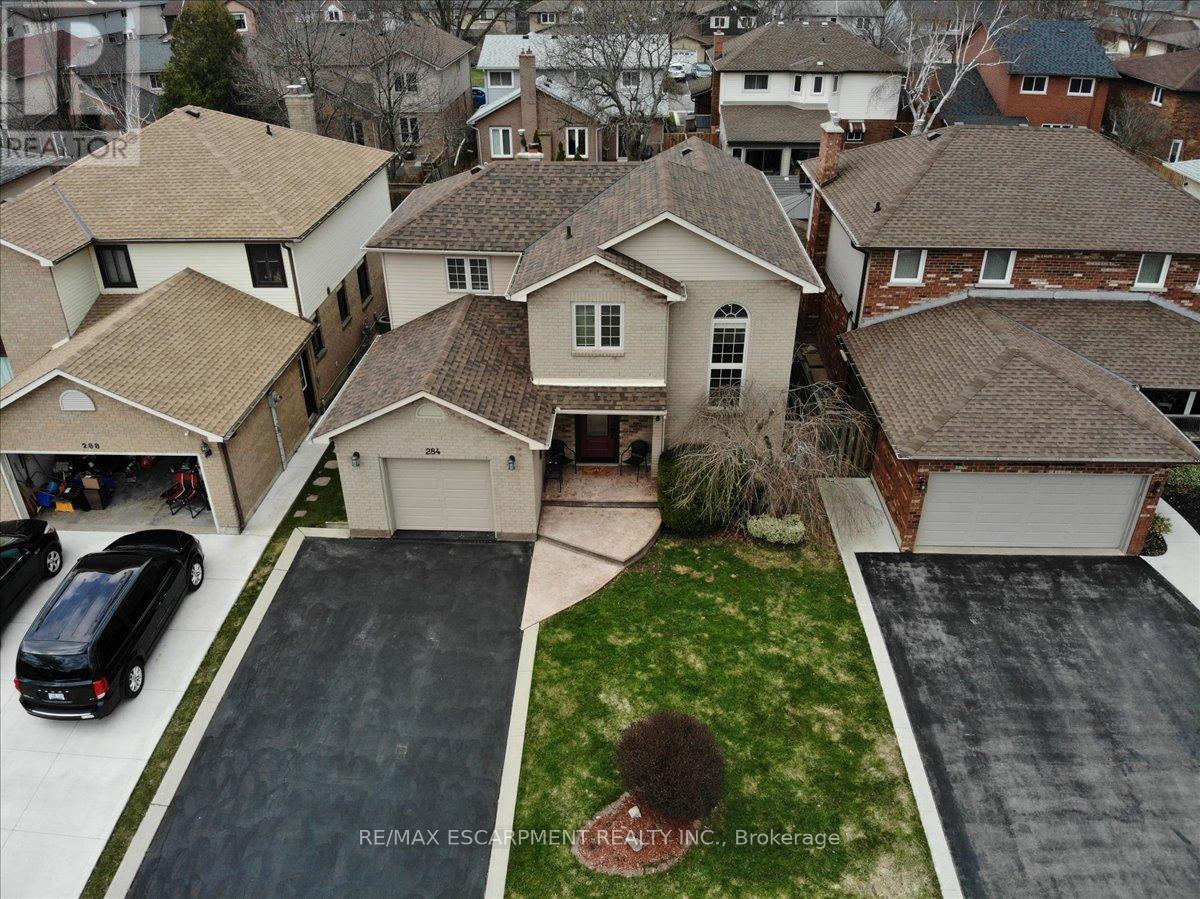 284 Delancey Boulevard, Hamilton, Ontario  L9B 1Y9 - Photo 50 - X13149976