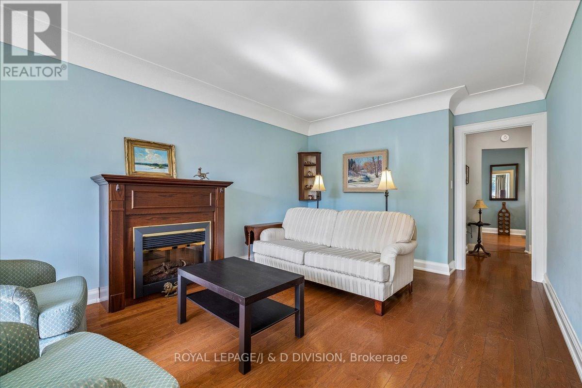 32 Miles Court, Hamilton, Ontario  L8P 4G6 - Photo 11 - X13149984