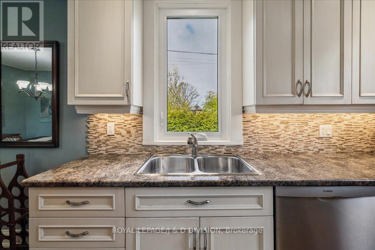 32 Miles Court, Hamilton, Ontario  L8P 4G6 - Photo 20 - X13149984