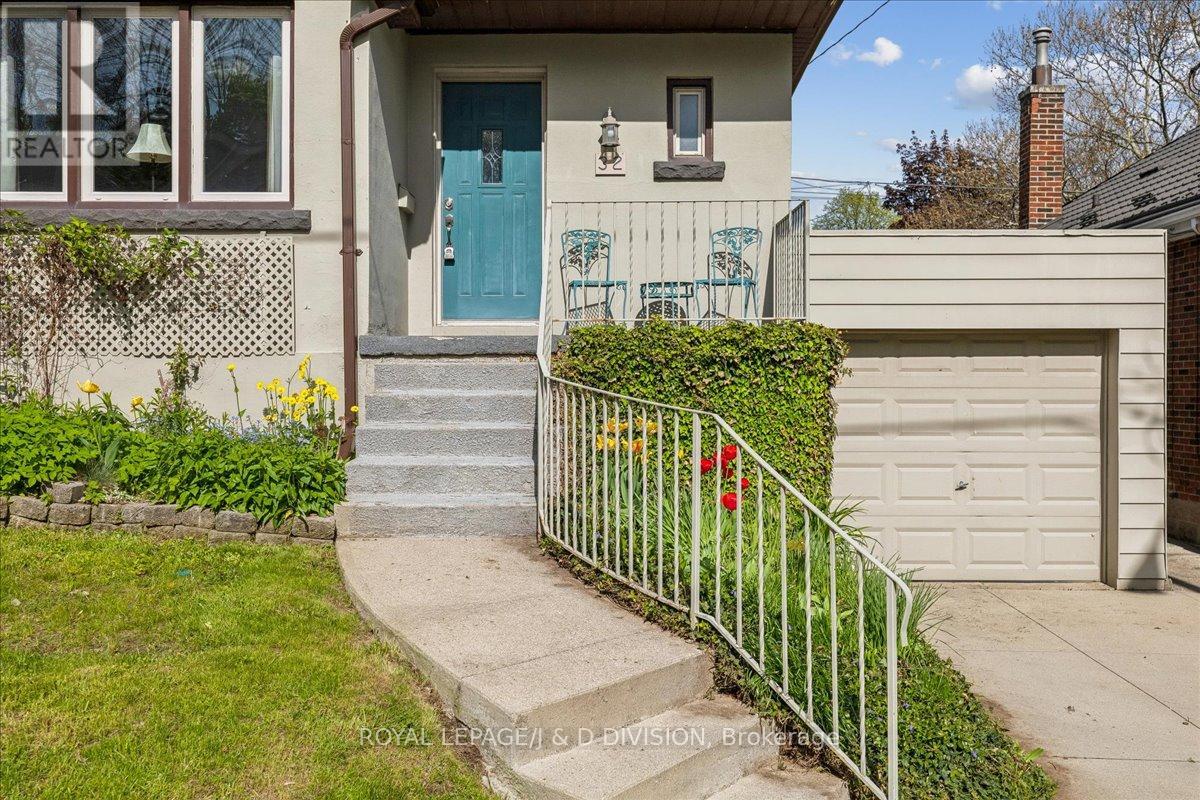 32 Miles Court, Hamilton, Ontario  L8P 4G6 - Photo 3 - X13149984