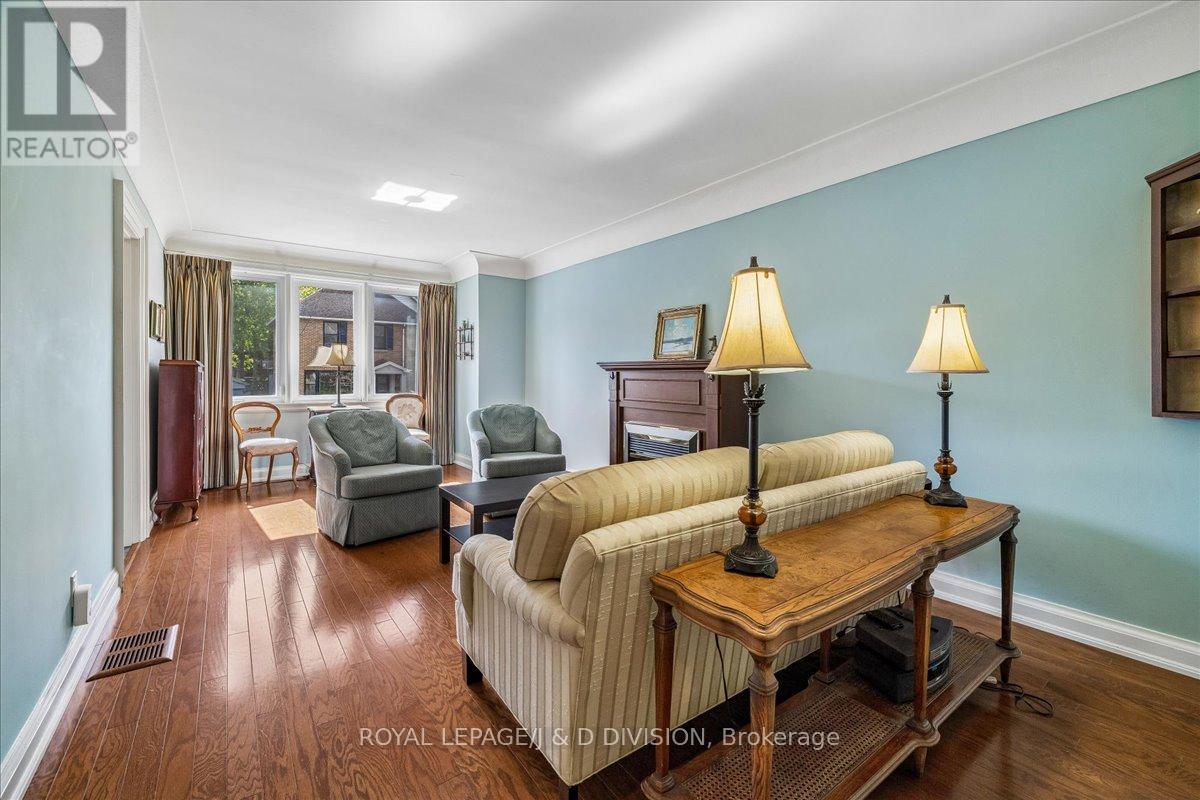 32 Miles Court, Hamilton, Ontario  L8P 4G6 - Photo 7 - X13149984