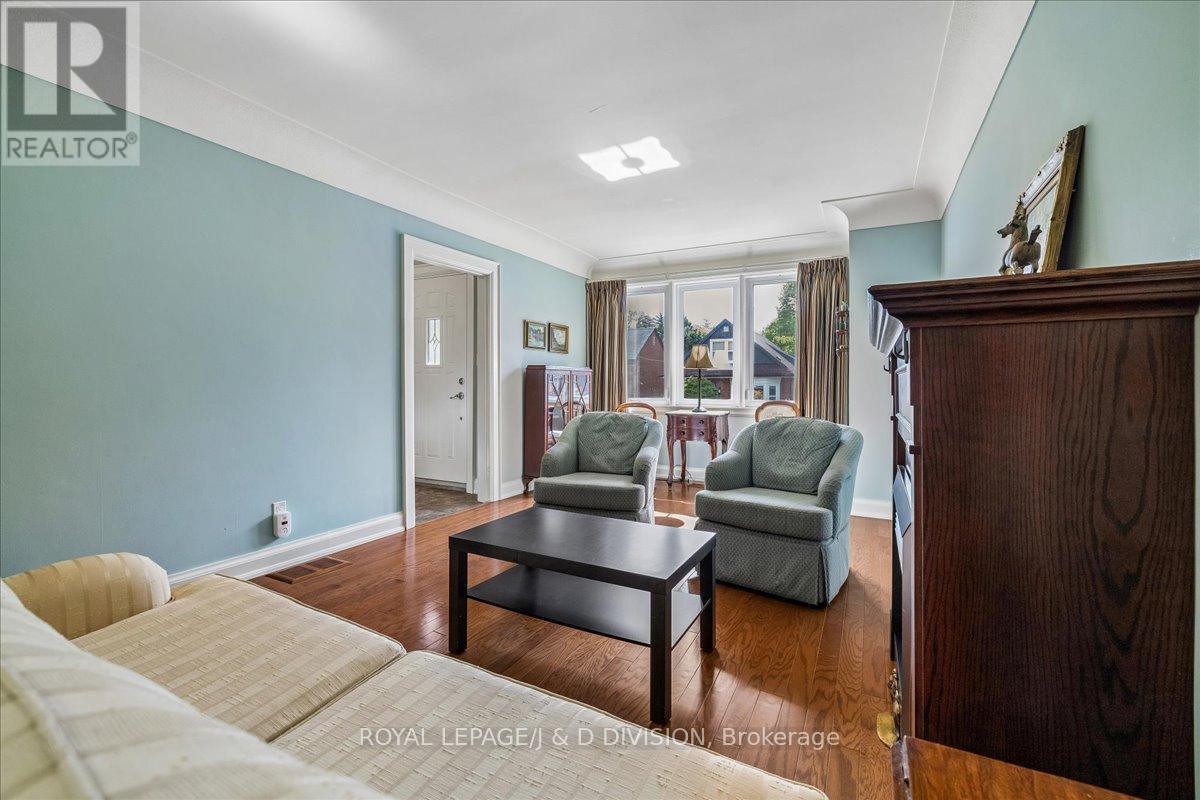 32 Miles Court, Hamilton, Ontario  L8P 4G6 - Photo 9 - X13149984
