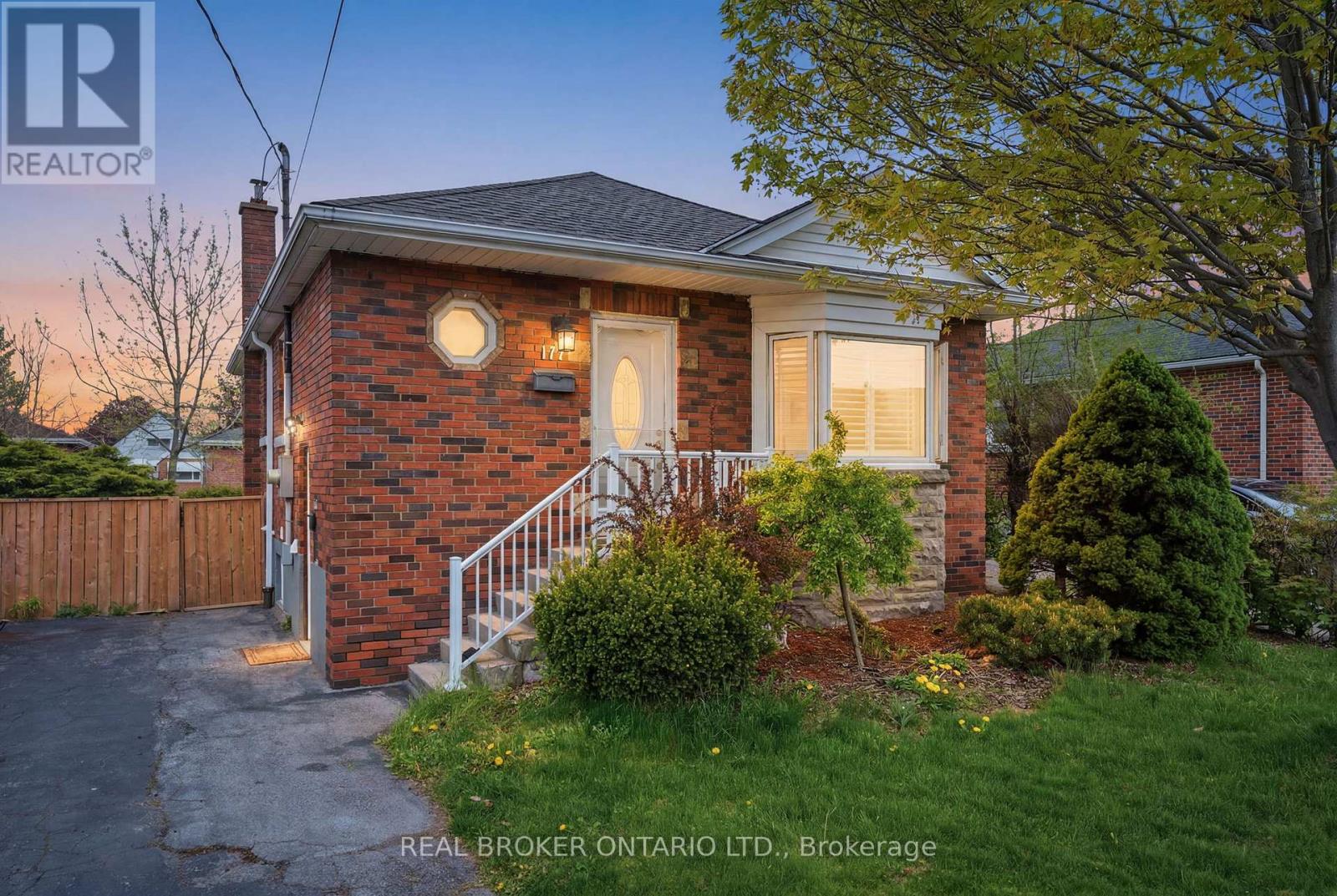 Main - 177 East 31st Street, Hamilton, Ontario  L8V 3P4 - Photo 1 - X13150020