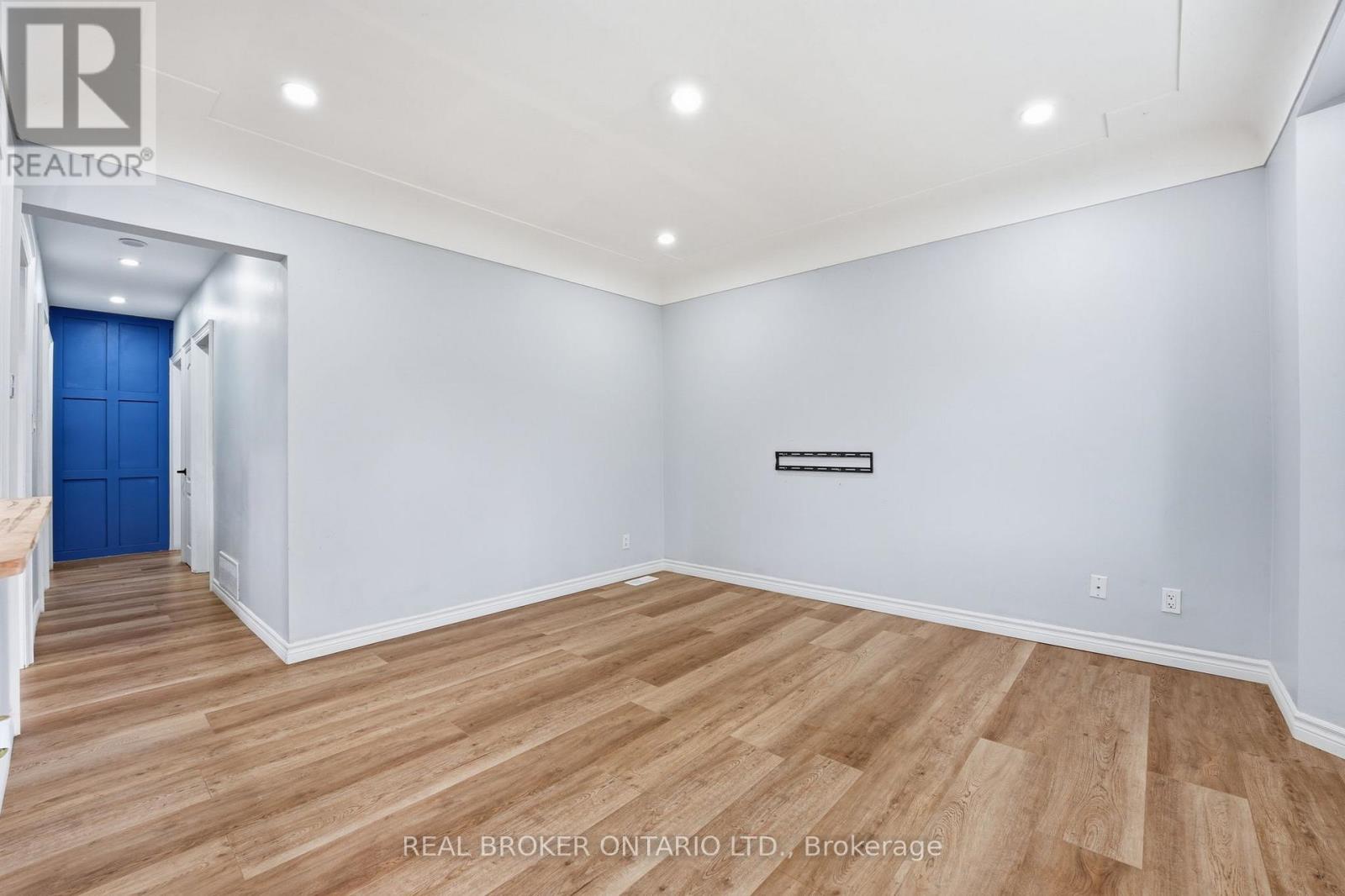 Main - 177 East 31st Street, Hamilton, Ontario  L8V 3P4 - Photo 7 - X13150020