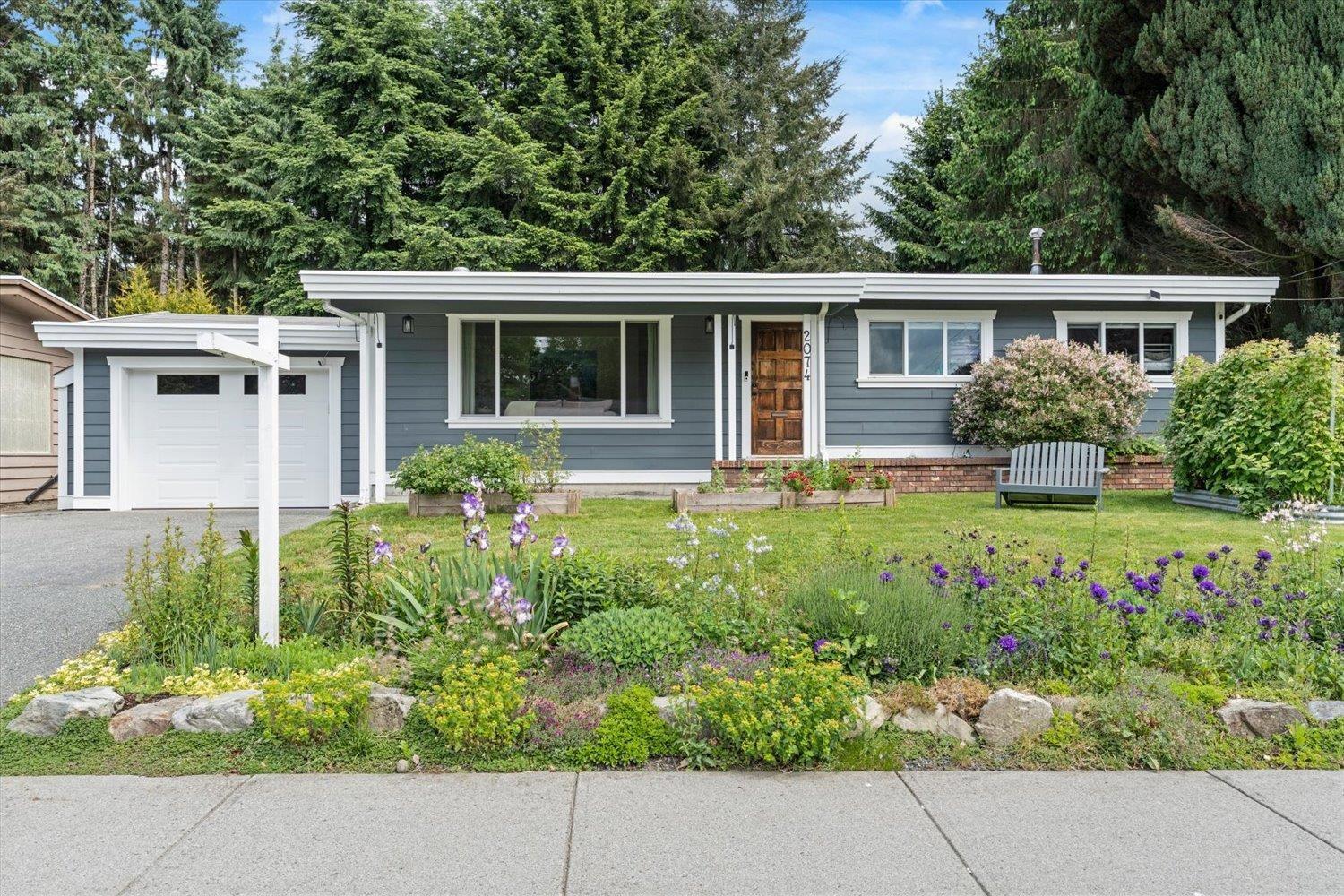2074 Beaver Street, Abbotsford, British Columbia  V2T 3C6 - Photo 2 - R3124789