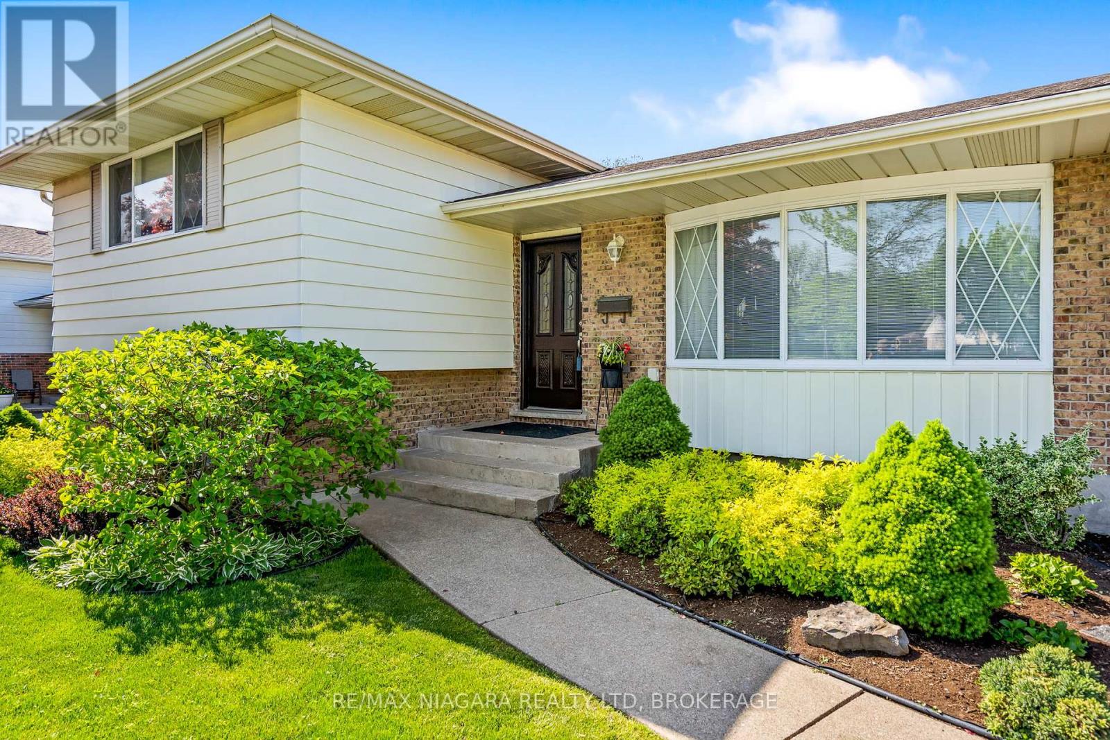7161 Casey Street, Niagara Falls, Ontario  L2J 3P7 - Photo 4 - X13031266