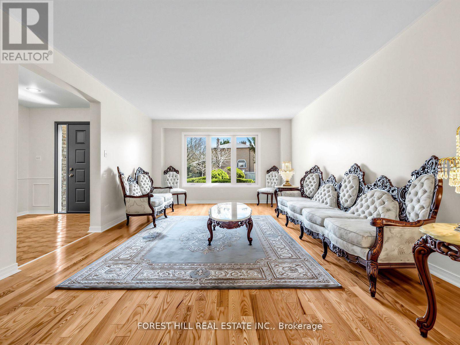 32 Saddletree Drive, Toronto, Ontario  M2H 3L3 - Photo 3 - C13150128