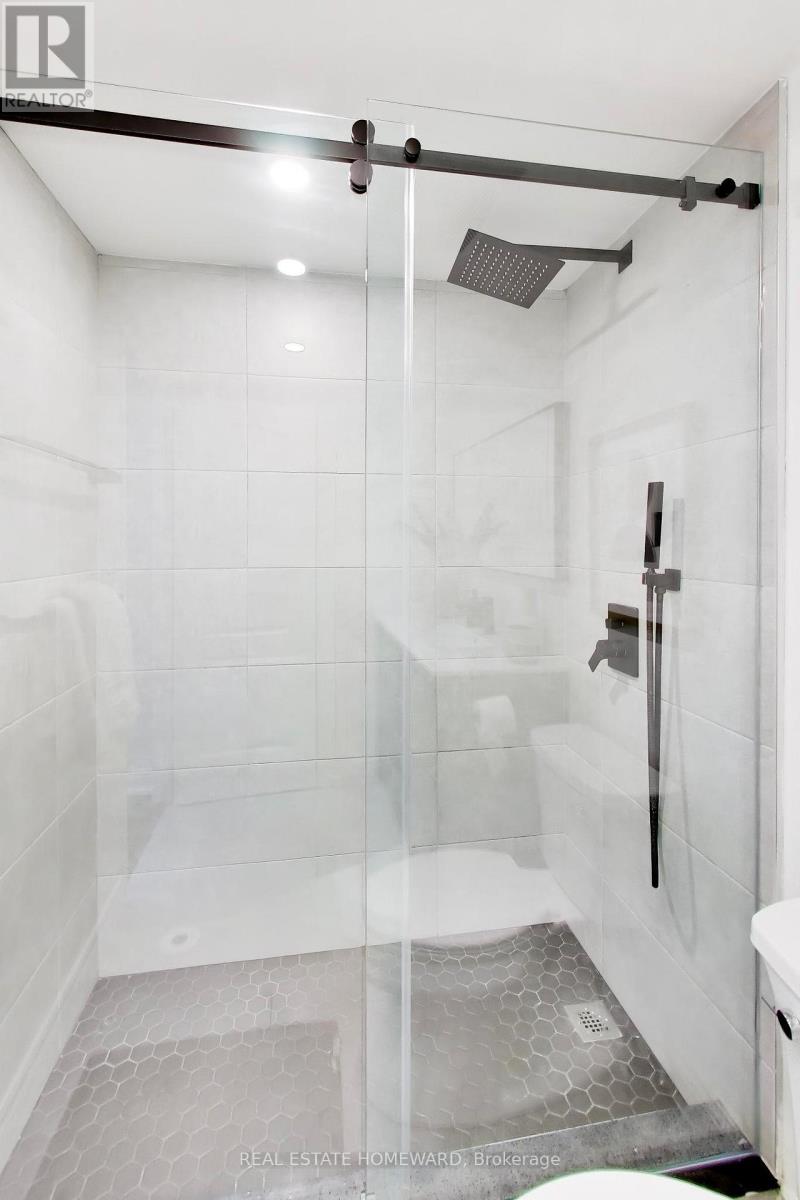 B16 - 108 Finch Avenue W, Toronto, Ontario  M2N 6W6 - Photo 21 - C13150208