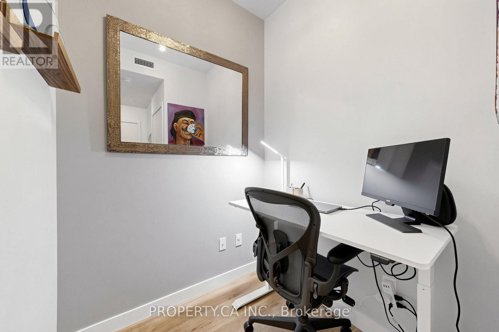 1411 - 8 Eglinton Avenue E, Toronto, Ontario  M4P 0C1 - Photo 11 - C13150300