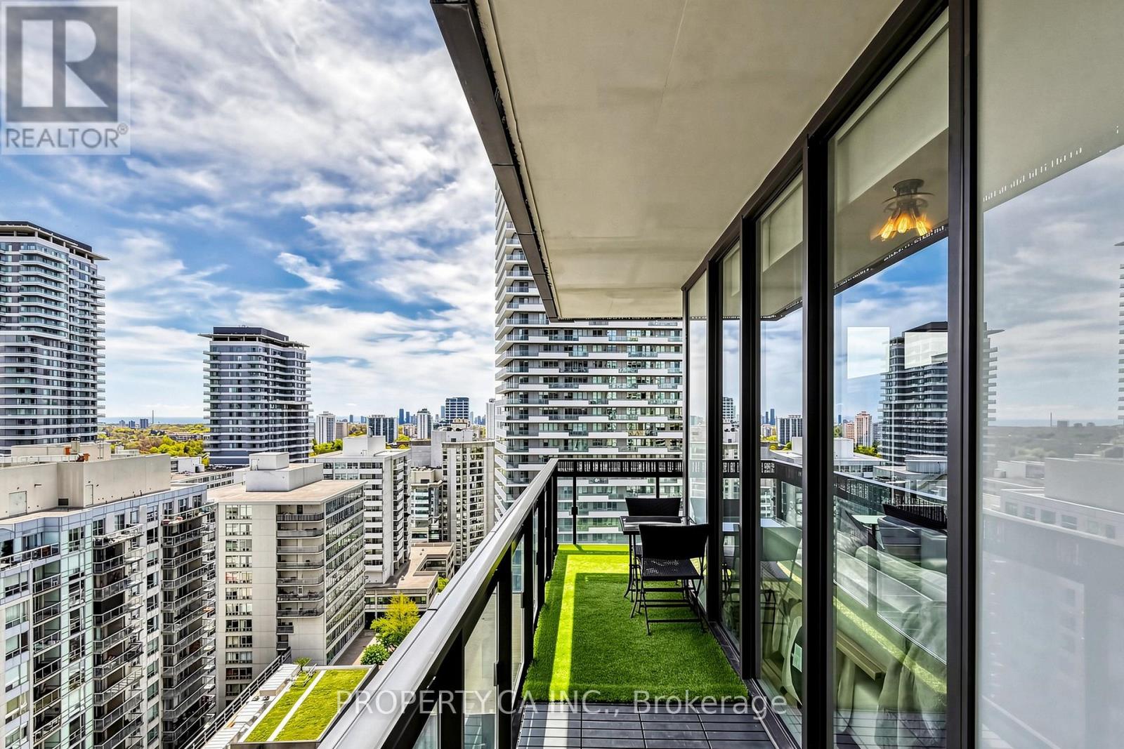 1411 - 8 Eglinton Avenue E, Toronto, Ontario  M4P 0C1 - Photo 15 - C13150300