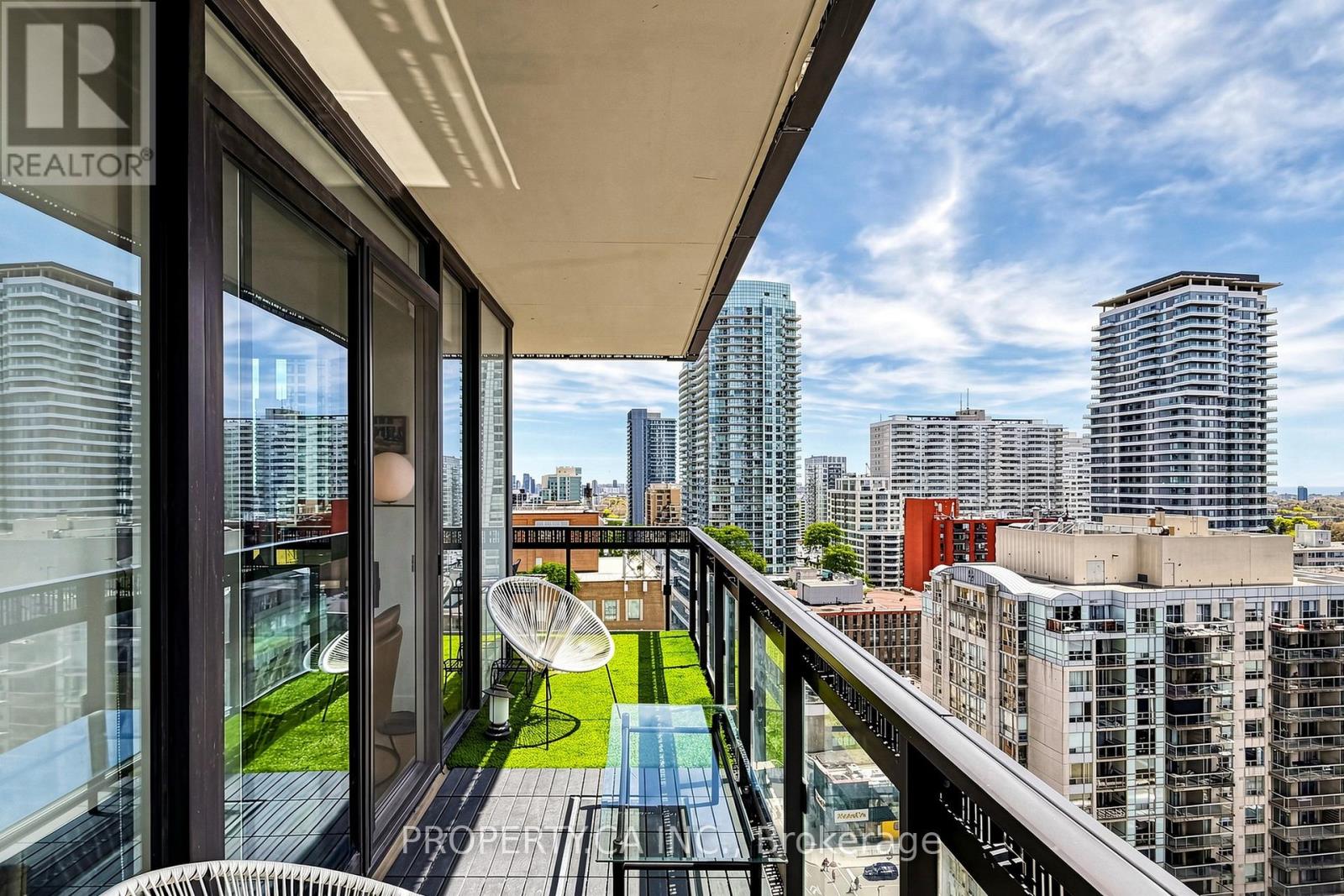 1411 - 8 Eglinton Avenue E, Toronto, Ontario  M4P 0C1 - Photo 16 - C13150300
