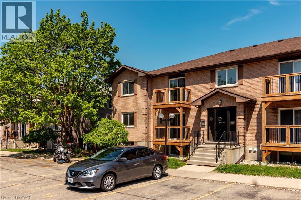 266 Overlea Drive Unit# 305, Kitchener, Ontario  N2M 5N2 - Photo 1 - 40830483