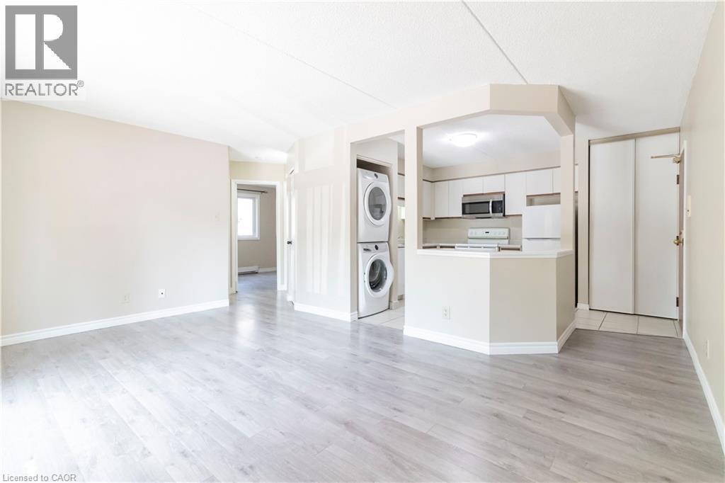 266 Overlea Drive Unit# 305, Kitchener, Ontario  N2M 5N2 - Photo 5 - 40830483