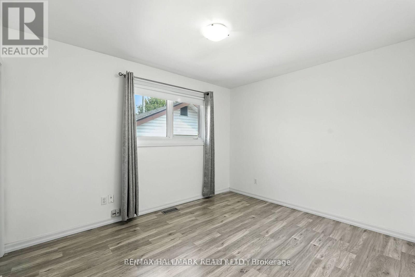 Main - 301 Farewell Street, Oshawa, Ontario  L1H 6L8 - Photo 13 - E13150296