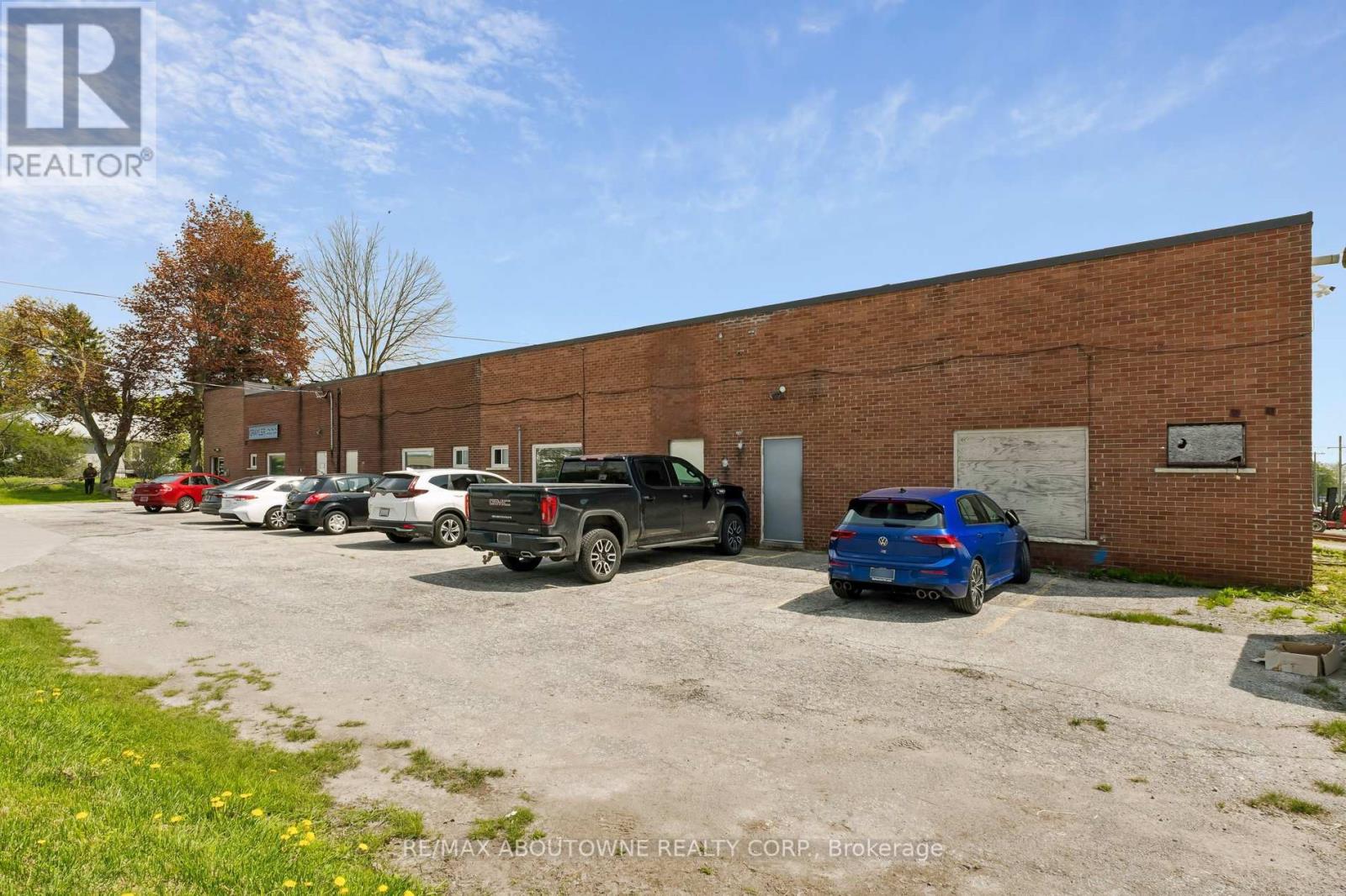 1719 CHARLES STREET, Whitby, Ontario