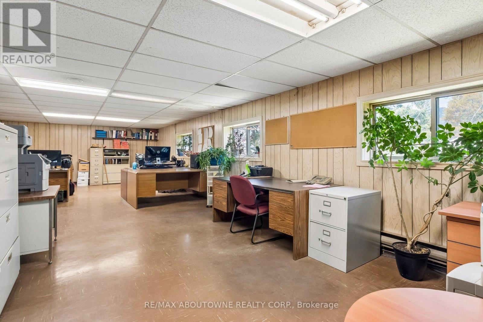 1719 Charles Street, Whitby, Ontario  L1N 1C3 - Photo 11 - E13150406
