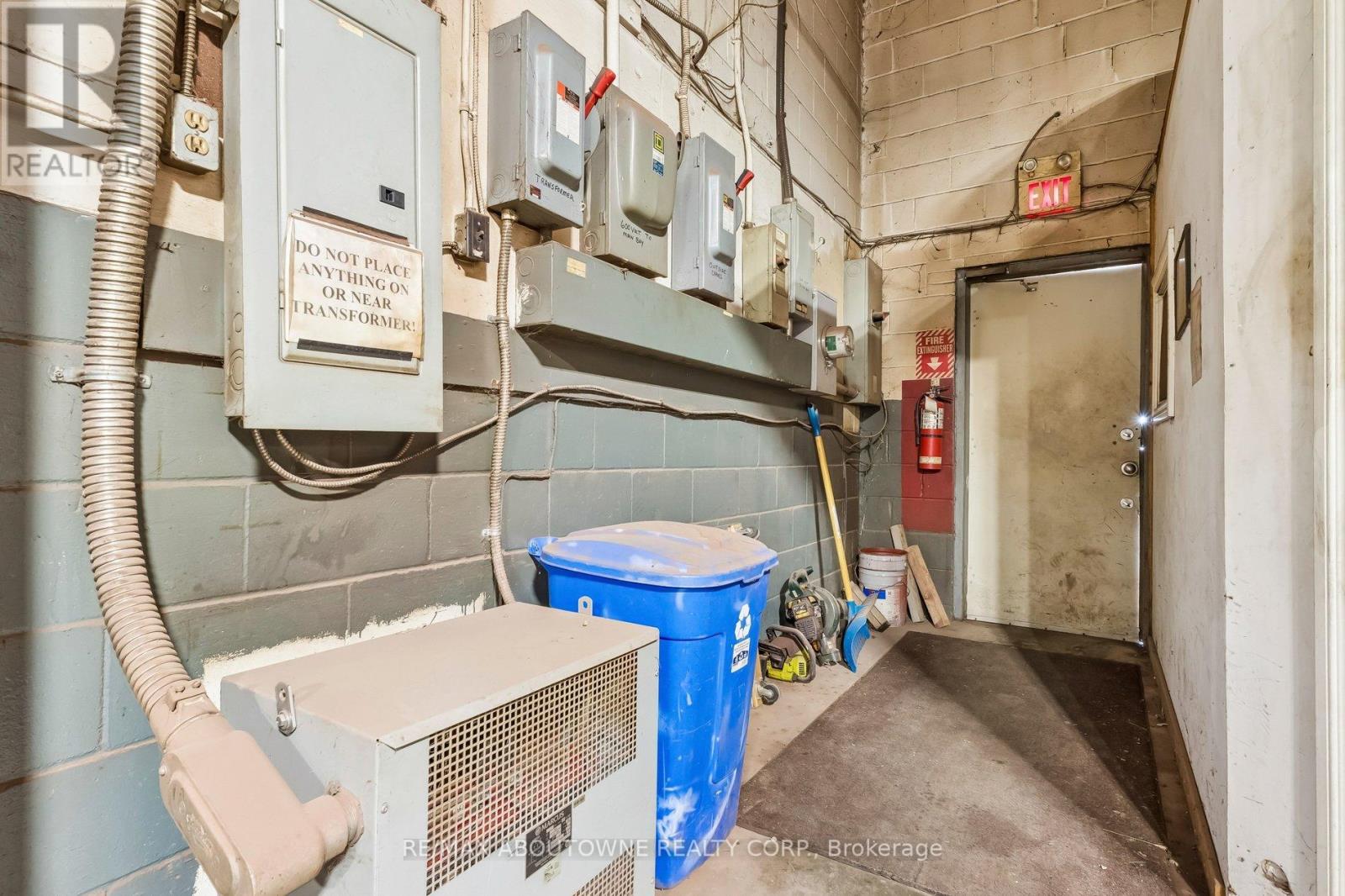 1719 Charles Street, Whitby, Ontario  L1N 1C3 - Photo 48 - E13150406