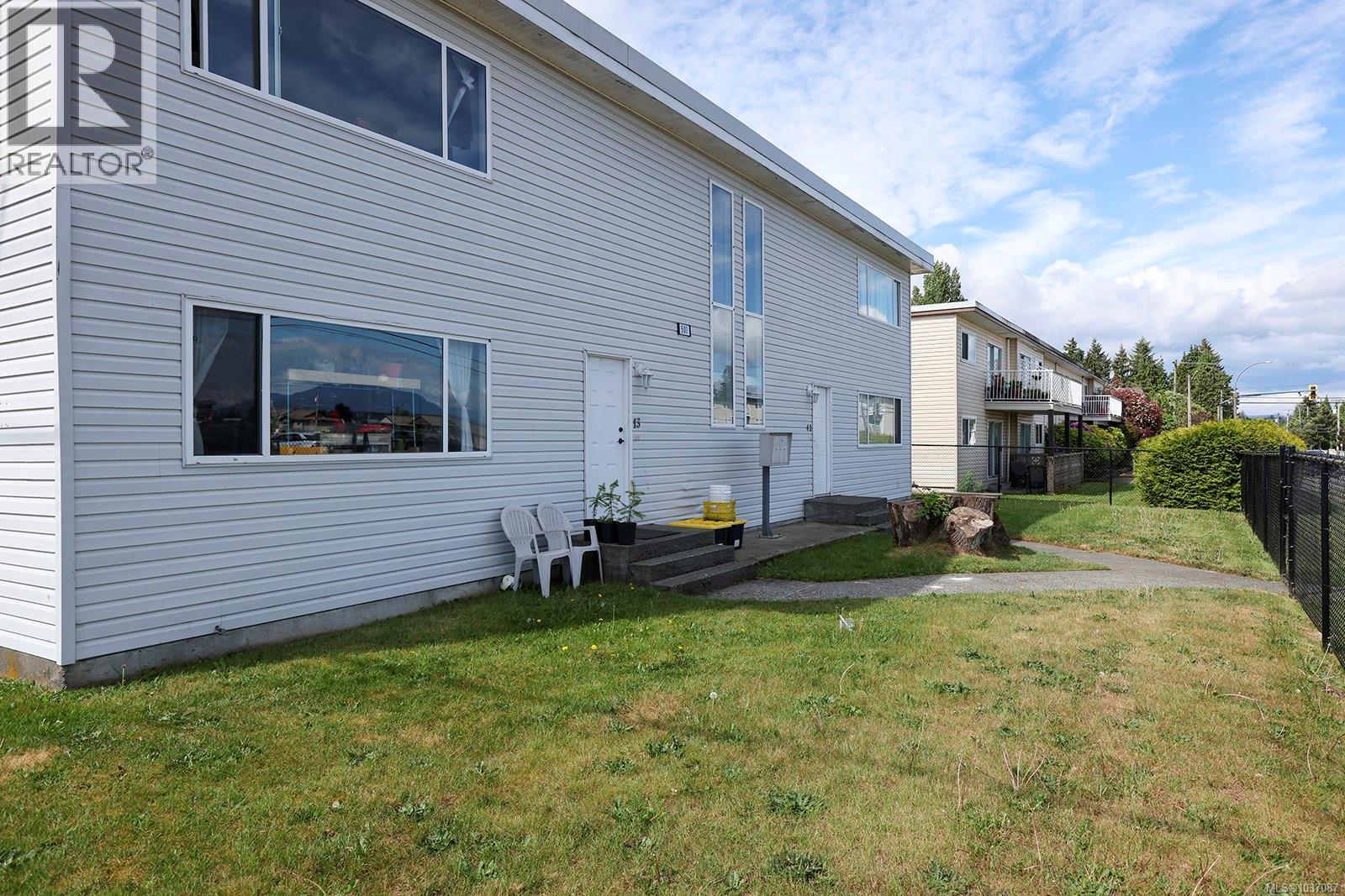 501 7th Ave, Campbell River, British Columbia  V9W 4A2 - Photo 4 - 1037087