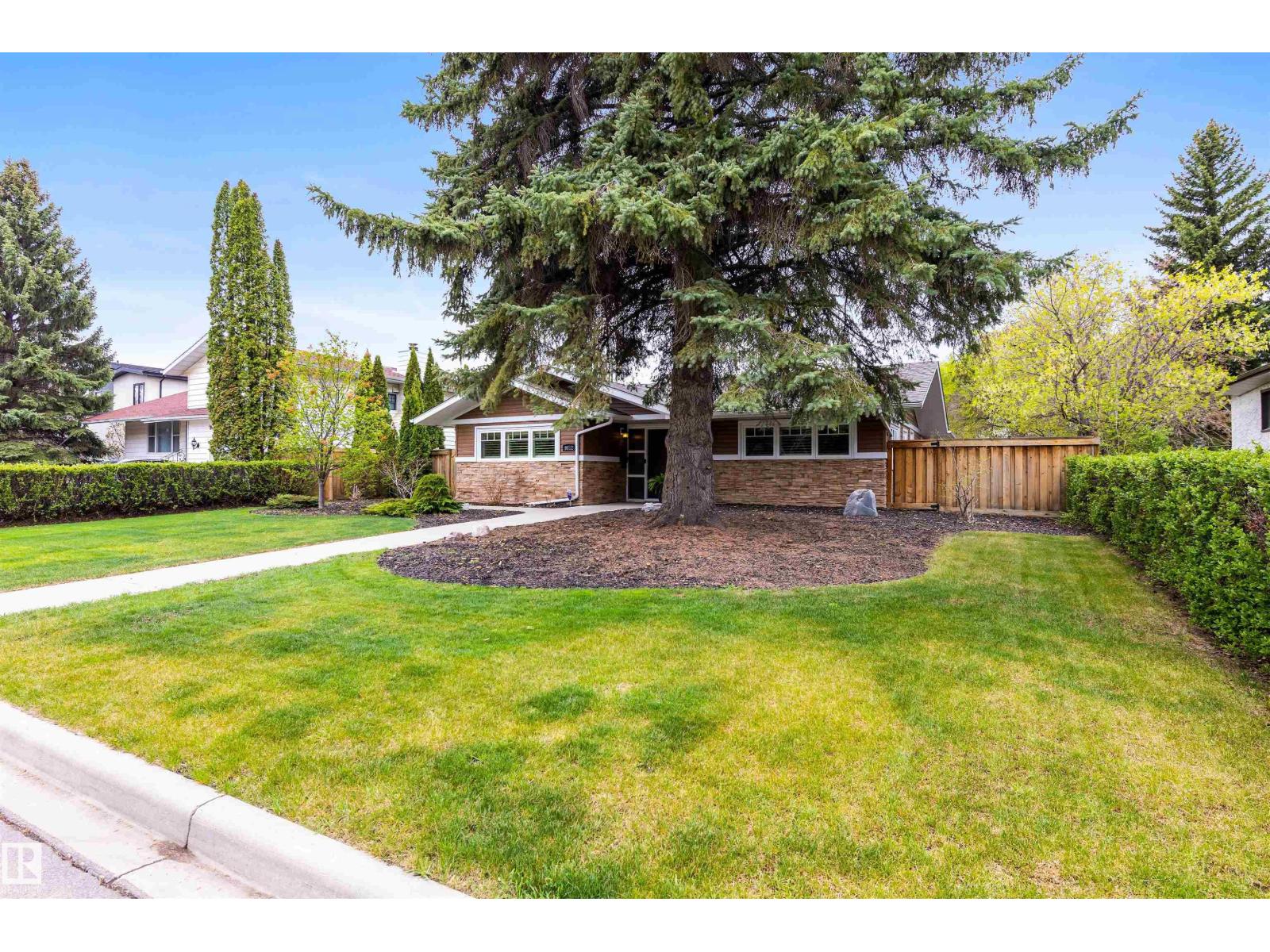 9812 142 St Nw, Edmonton, Alberta  T5N 2N4 - Photo 3 - E4488781