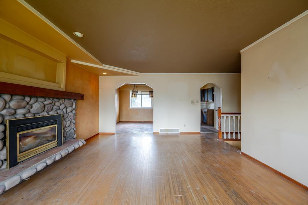 9810 121 Street, Surrey, British Columbia  V3V 4J8 - Photo 5 - R3125030