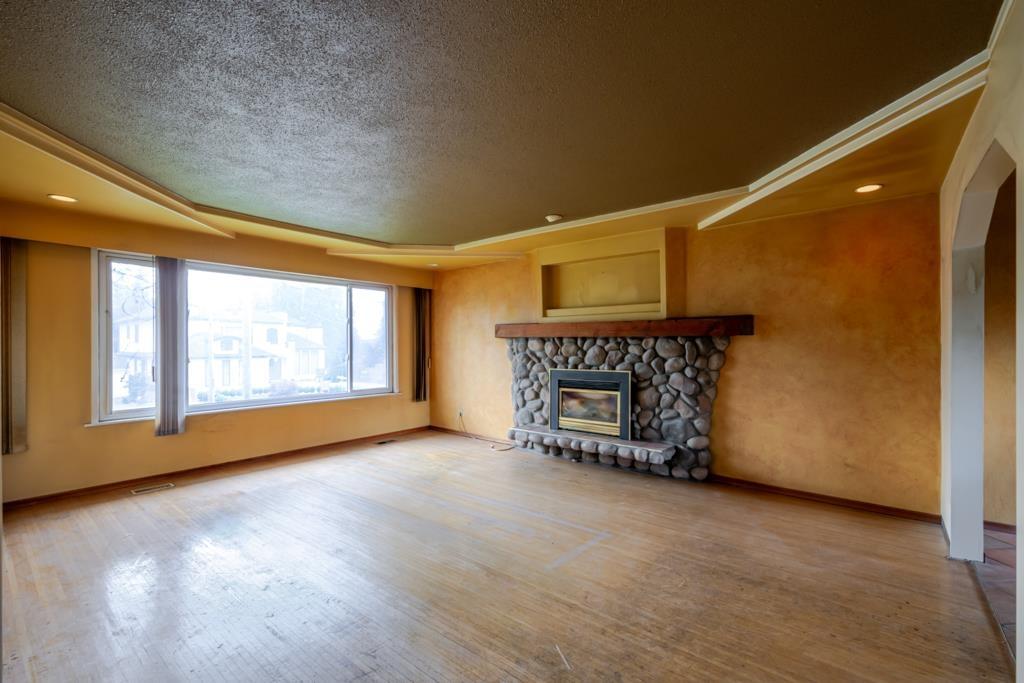 9810 121 Street, Surrey, British Columbia  V3V 4J8 - Photo 4 - R3125030