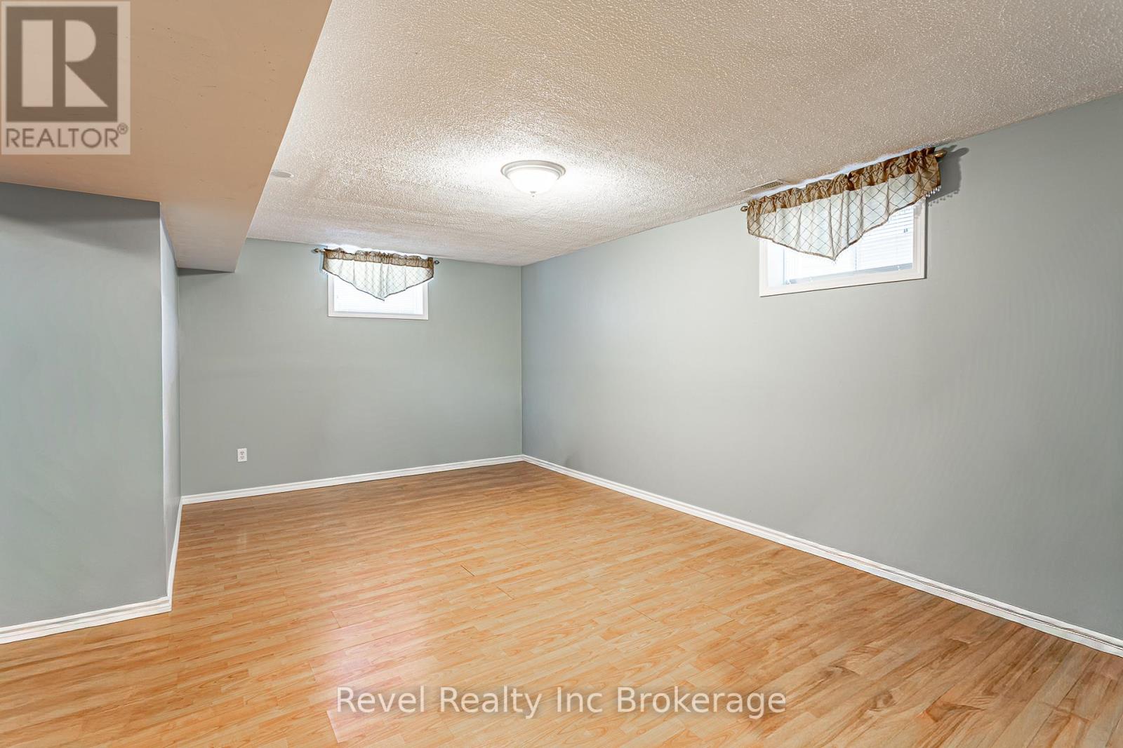 557 Sales Drive, Woodstock, Ontario  N4S 9A1 - Photo 22 - X12839428