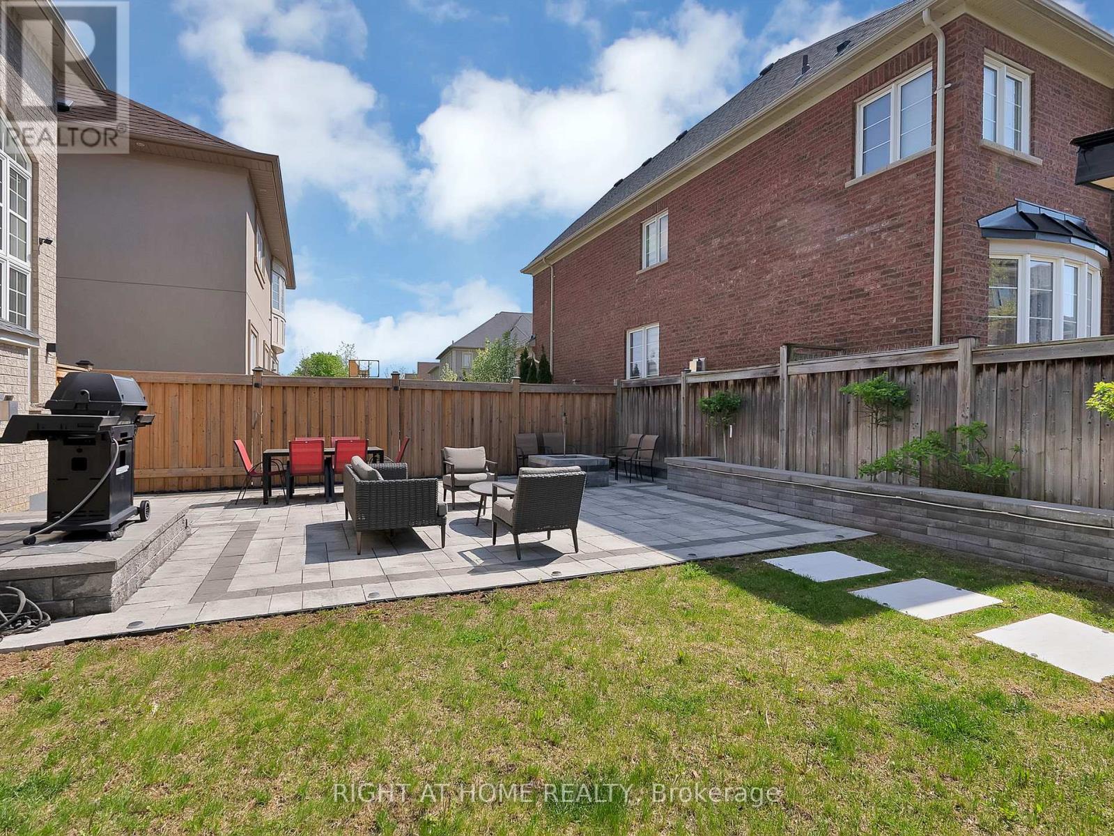 8 Yemina Gate, Vaughan, Ontario  L6A 0G9 - Photo 47 - N13150284