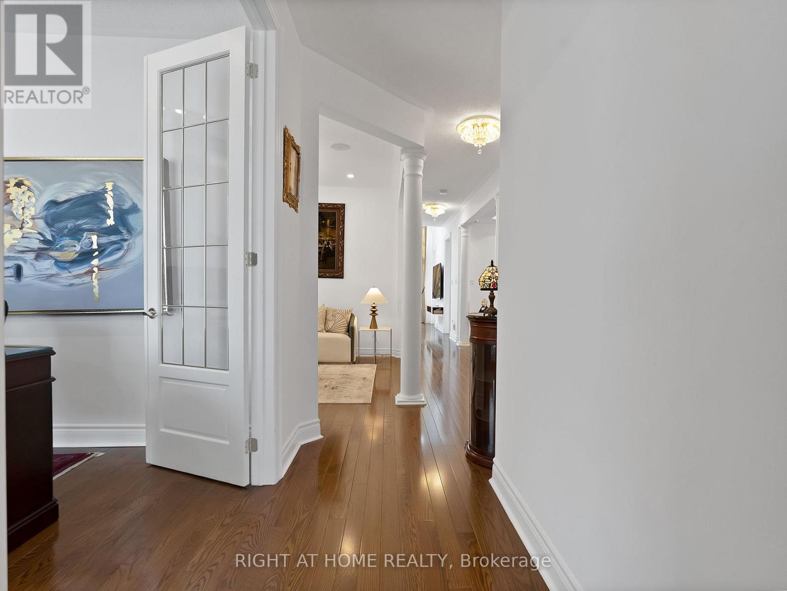 8 Yemina Gate, Vaughan, Ontario  L6A 0G9 - Photo 5 - N13150284