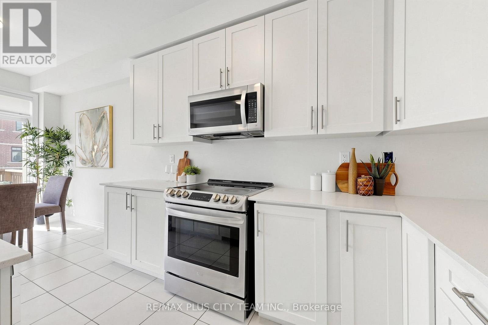 81 Allegranza Avenue, Vaughan, Ontario  L4H 4S3 - Photo 14 - N13150384